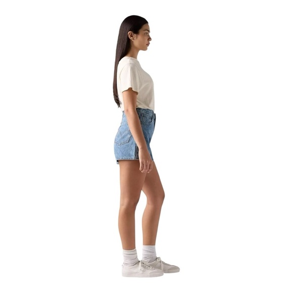 Levi’s High Waisted Mom Women’s Shorts - Size 27 - Picture 10 of 13